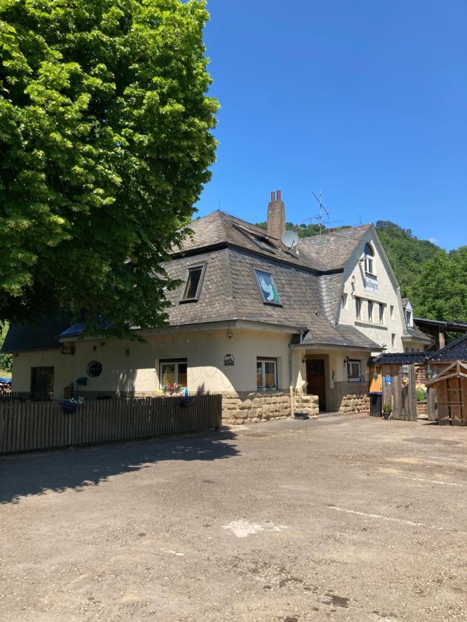 Apartmán Bergs Bahnhof Ralingen Exteriér fotografie